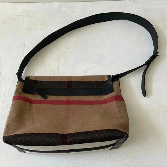 Burberry Messenger Unisex Bag - Picture 6 of 14